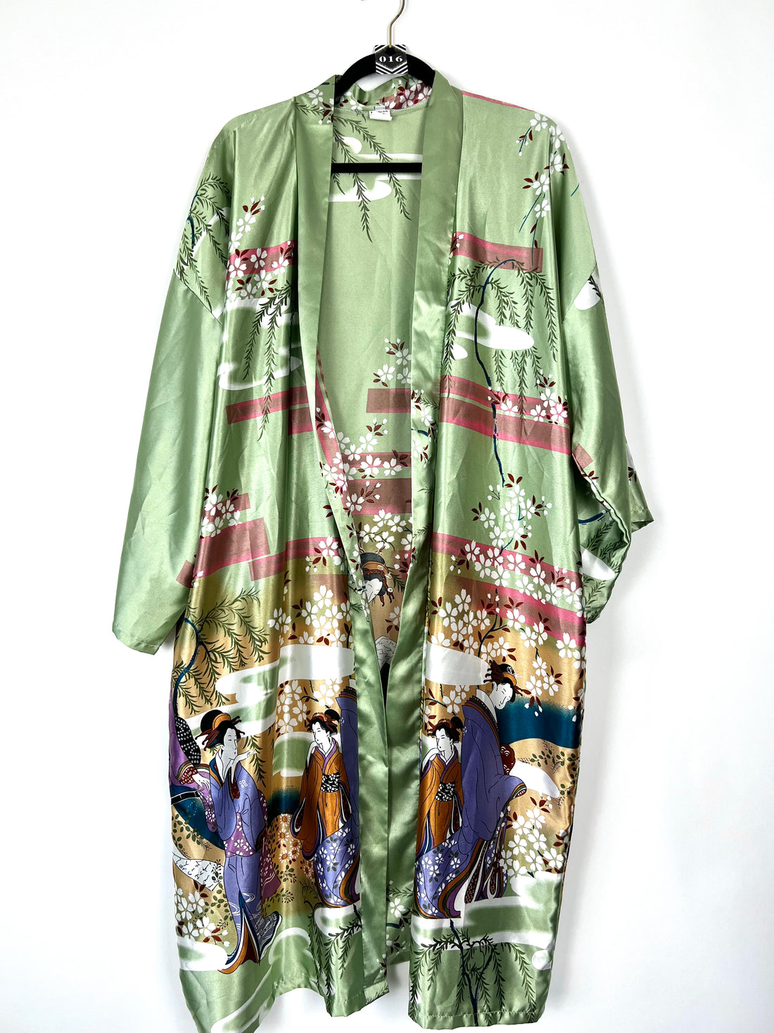 Live: 16 Vintage Geisha Robe